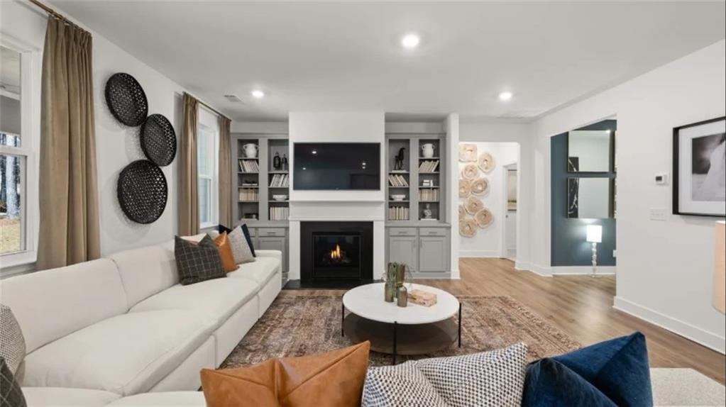 405 Saka Cove