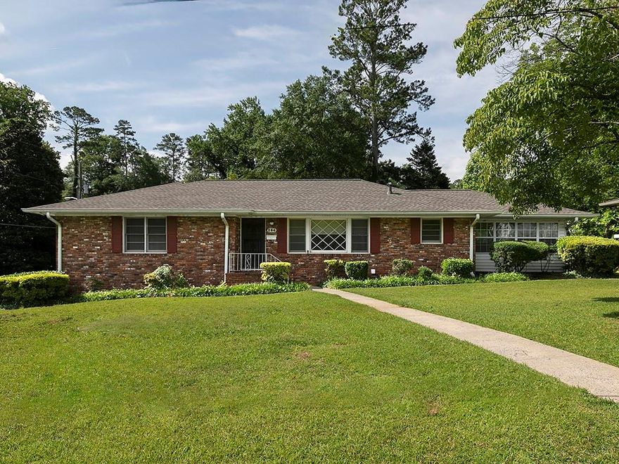 Welcome to this inviting 3-bedroom, 2-bathroom brick ranch located in the desirable Kennestone Heights neighborhood—just minutes from the Marietta Square, Kennestone Hospital, and I-75. Nestled on a quiet street with no HOA, this home offers the perfect blend of comfort, convenience, and potential.
Step inside to discover a spacious living room with a cozy fireplace, a separate den, and a bright sunroom that brings the outdoors in. The home features a 2-car garage, an unfinished basement with endless possibilities, and classic ranch-style living on one level.
Situated in a peaceful, well-established community and zoned for excellent schools, this property is ideal for homeowners and investors alike. Whether you're looking for your forever home, a renovation opportunity, or a short-term rental investment, this one checks all the boxes!
Don't miss your chance to own in one of Marietta's most convenient and charming locations. Home is being sole in "as is" condition.