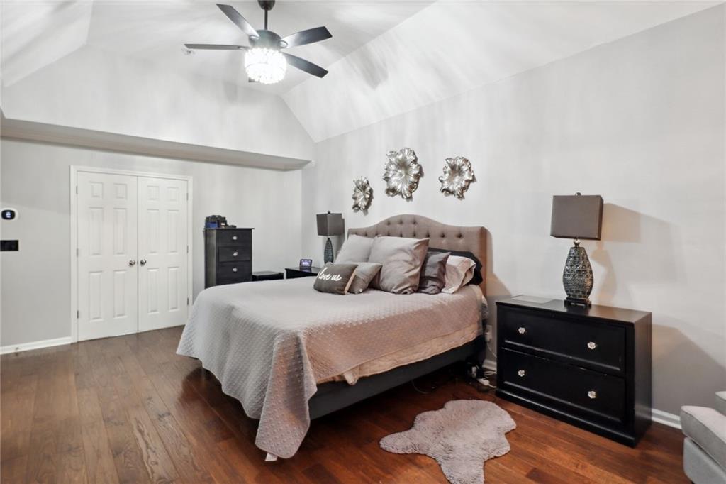 Vinings Estate - Residential