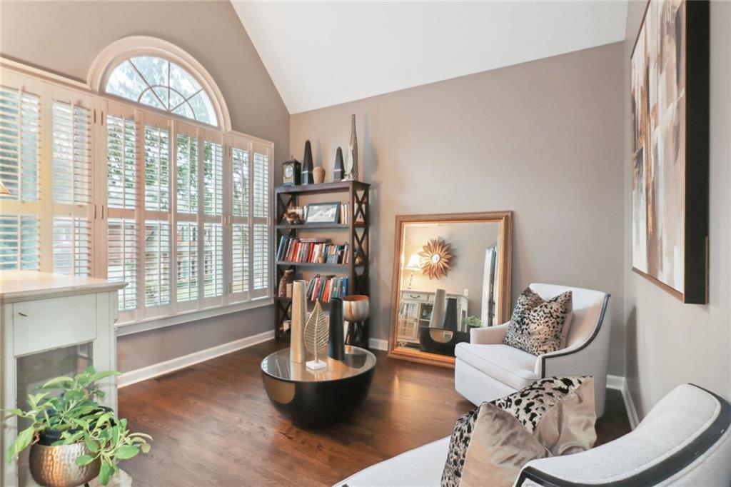 Vinings Estate - Residential