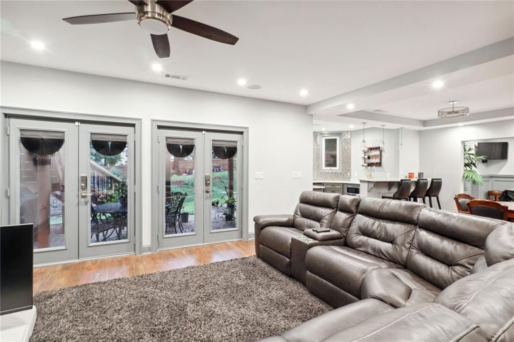 Vinings Estate - Residential