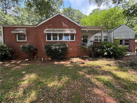 Photo of 535 Rosemont Drive, Decatur, GA 30032 (MLS # 7625739)
