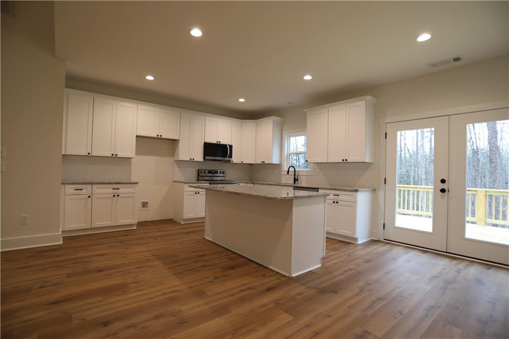 110 Kings Crossing Drive