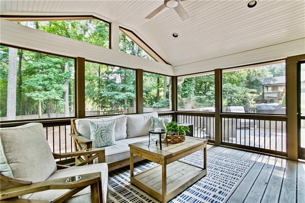 Lake Somerset - Residential