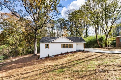 A home in Mableton