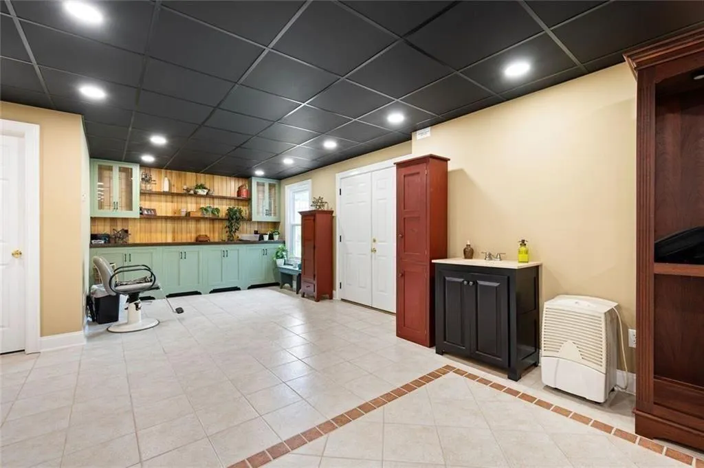 Douglasville, Georgia 30134, United States, 4 Bedrooms Bedrooms, ,4 BathroomsBathrooms,Residential,Active,189648