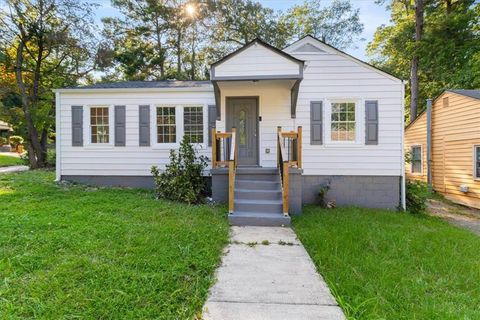 1347 Westmont Road SW Atlanta GA 30311