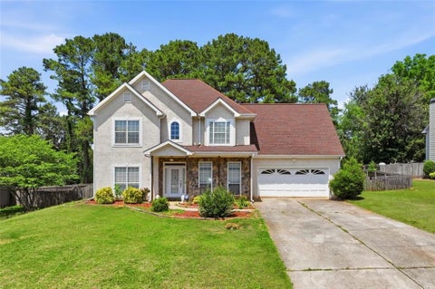 Homes For Sale - 909 Shadow Ridge Circle<br/> Stockbridge, GA 30281