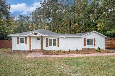 Homes For Sale - 4920 Hiram Lithia Springs Road Southwest Road<br/> Powder Springs, GA 30127