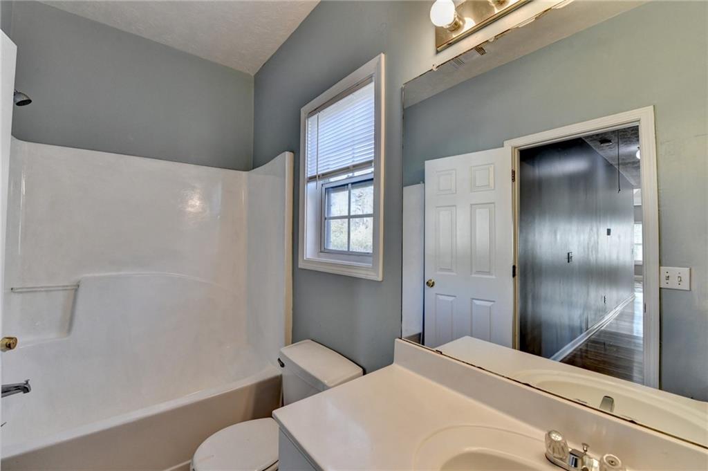 4270 Fallbrook Drive, Duluth, Georgia image 34