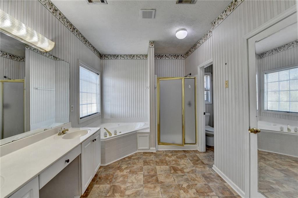 4270 Fallbrook Drive, Duluth, Georgia image 29