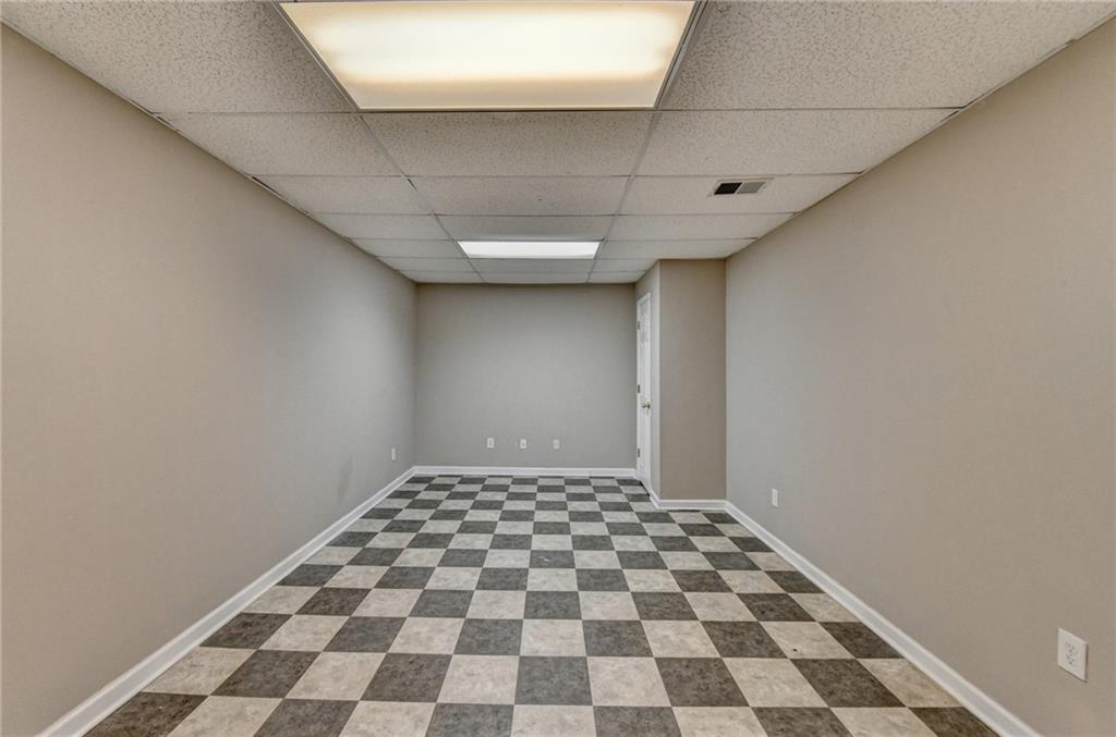 4270 Fallbrook Drive, Duluth, Georgia image 37
