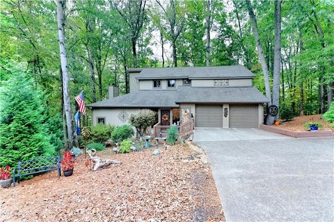 Photo of 3865 Mabry Road NE, Roswell, GA 30075 (MLS # 7673612) Photo of 3865 Mabry Road NE, Roswell, GA 30075 (MLS # 7673612)