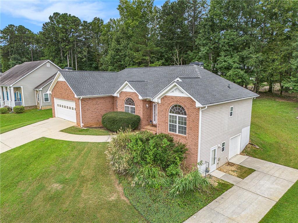 93 WOODRIDGE Drive