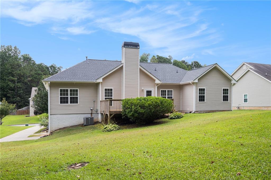 93 WOODRIDGE Drive