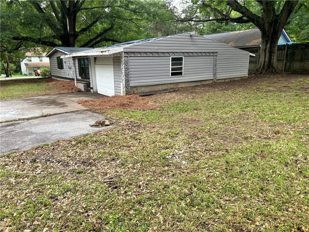 2135 Wells Drive, Smyrna, Georgia image 3