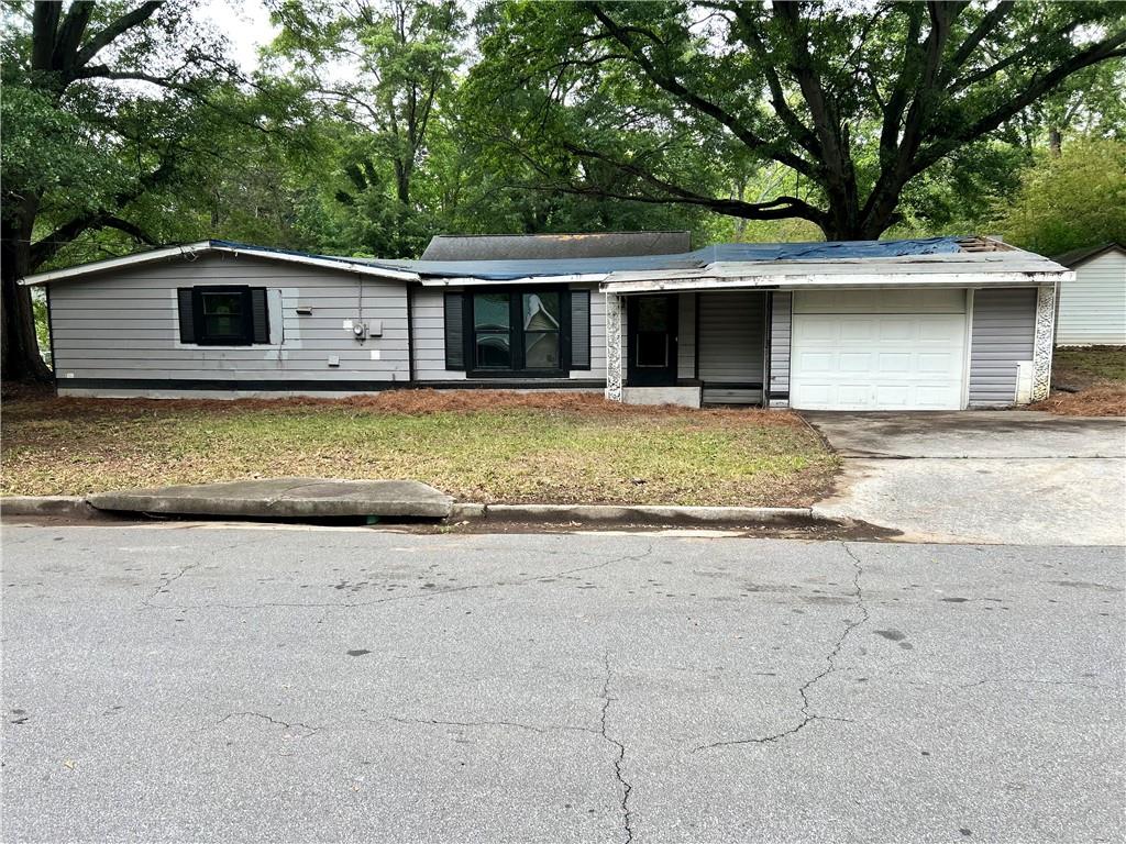 2135 Wells Drive, Smyrna, Georgia image 2