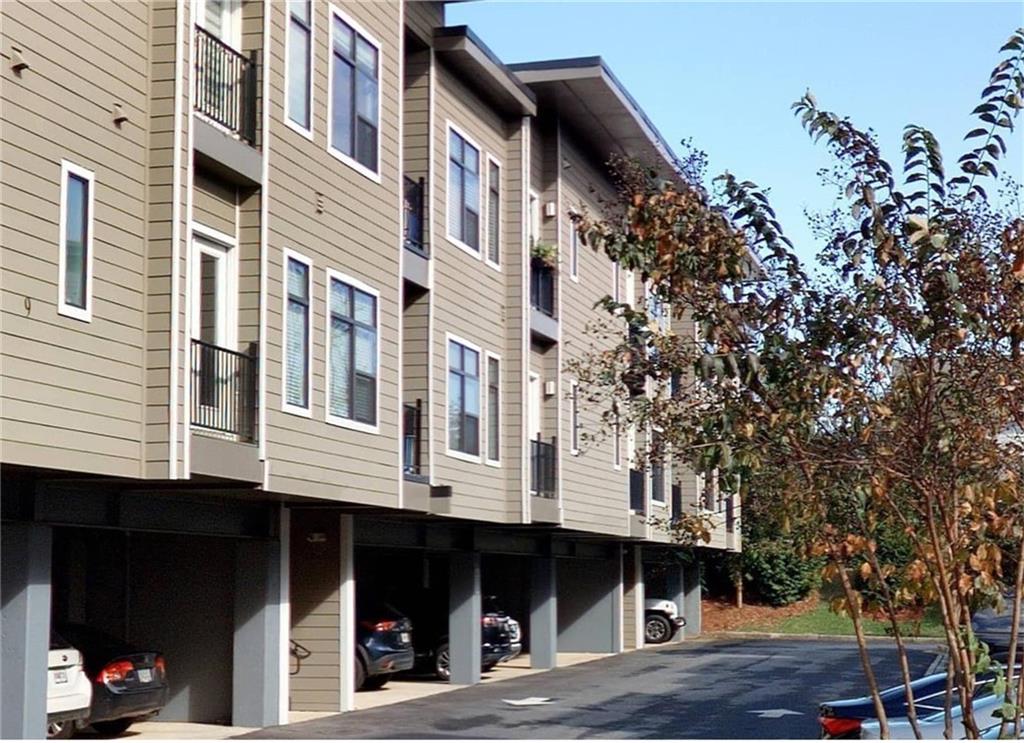 35 Moda Lane