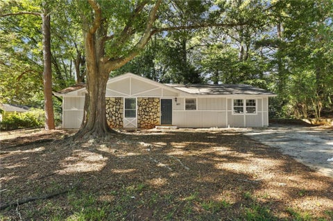 Homes For Sale - 1677 Liberty Valley<br/> Decatur, GA 30032