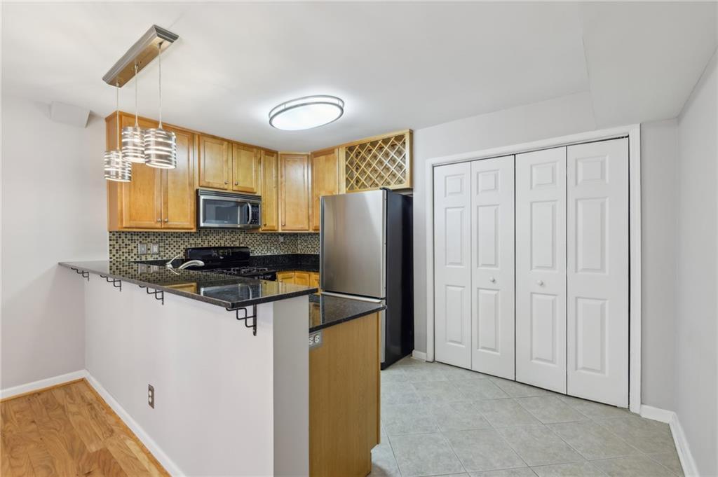 1445 Monroe Drive NE 14F