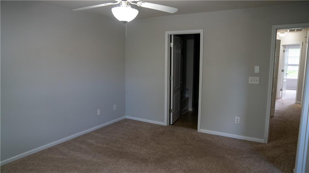 2476 Suwanee Pointe Drive, Lawrenceville, Georgia image 11