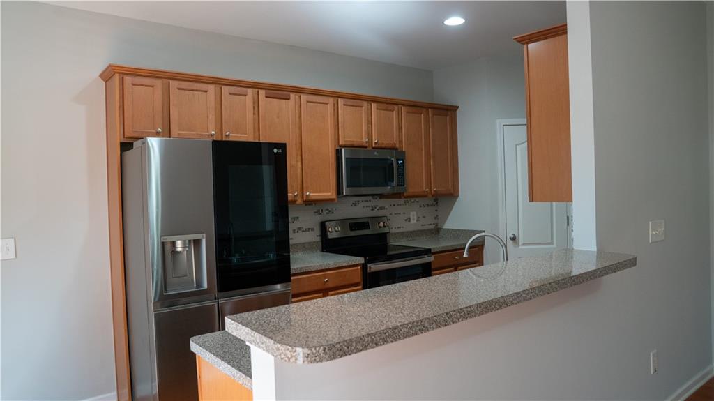 2476 Suwanee Pointe Drive, Lawrenceville, Georgia image 29