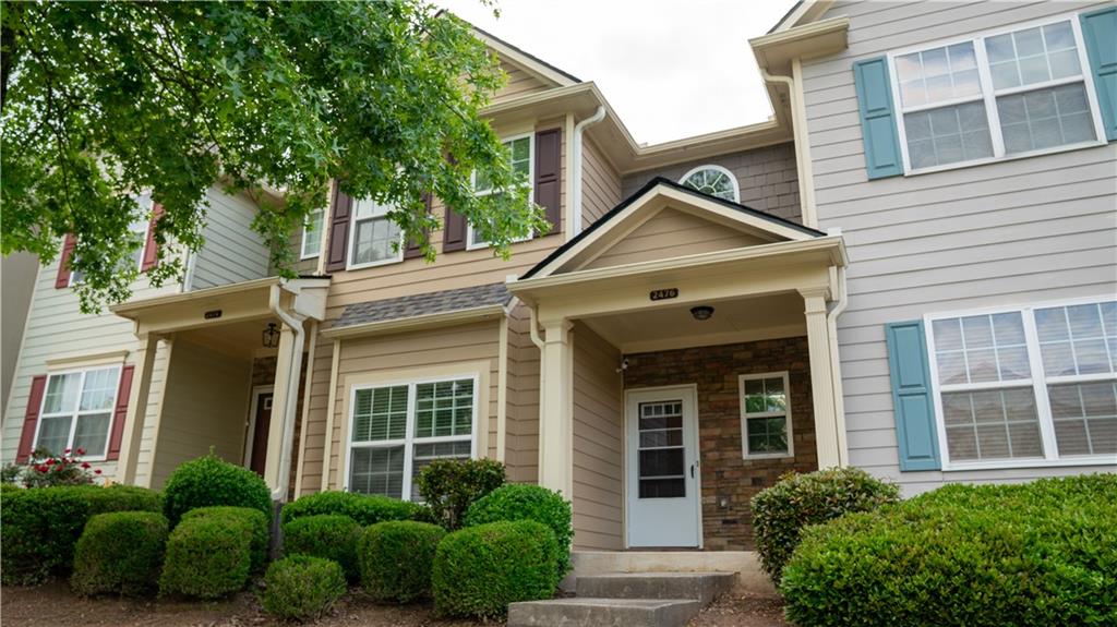 2476 Suwanee Pointe Drive, Lawrenceville, Georgia image 2