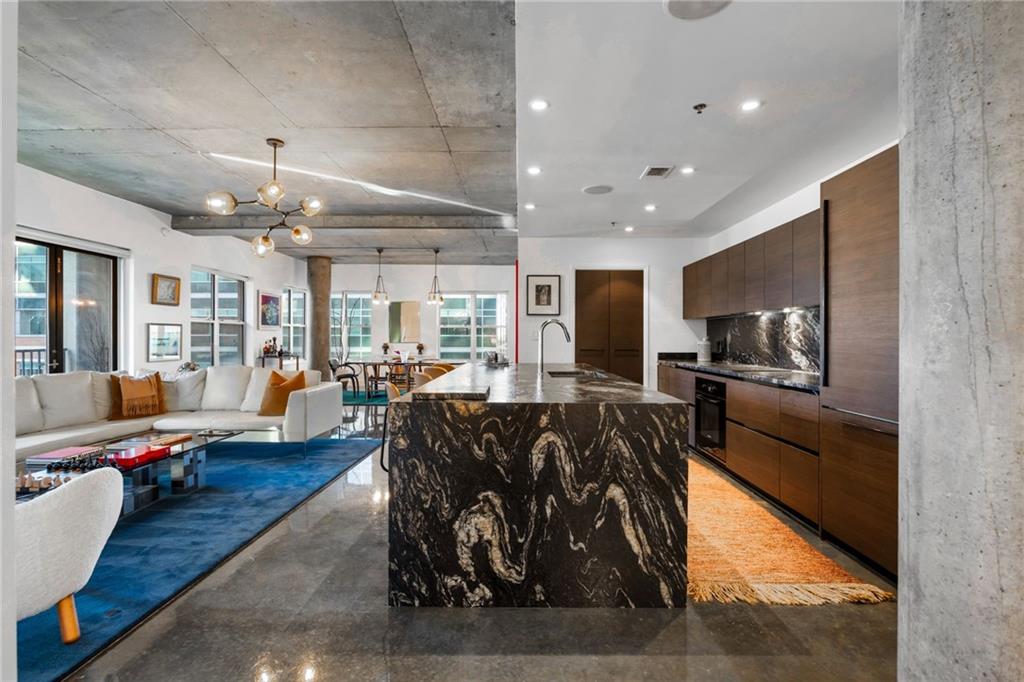 845 Spring Street NW 502