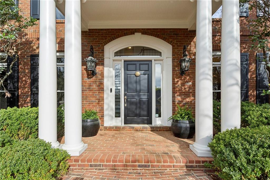 4833 Rivercliff Drive SE