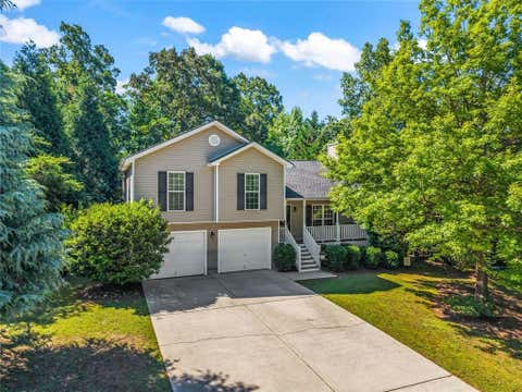 Homes For Sale - 5410 Lombardy Drive<br/> Hall County, Lula, GA 30554