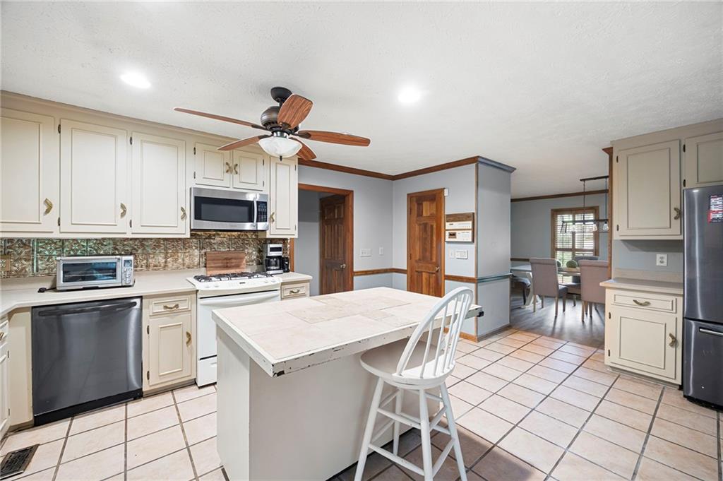 2041 Millspring Way, Kennesaw, Georgia image 17