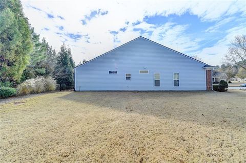 A home in Hoschton