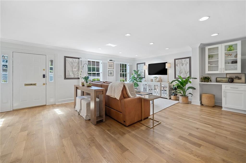 70 Old Ivy Road NE 57