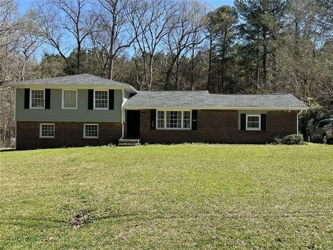 Homes For Sale - 2529 Rockknoll Drive<br/> Conley, GA 30288