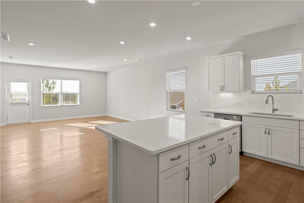 488 Village Lane