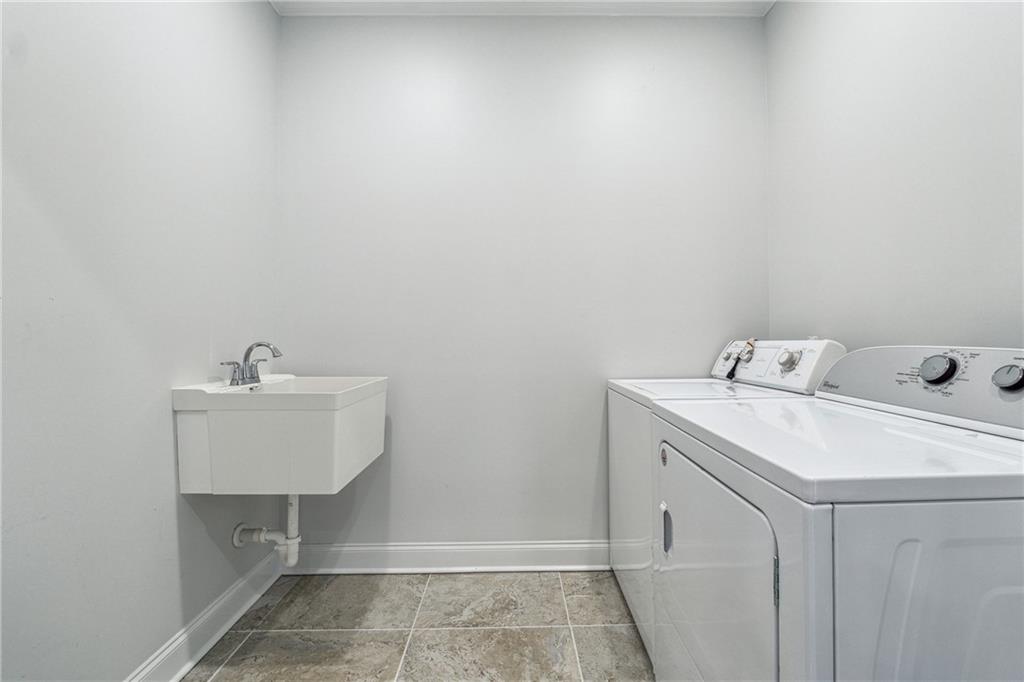 5577 Waterwood Drive, Gainesville, Georgia image 9