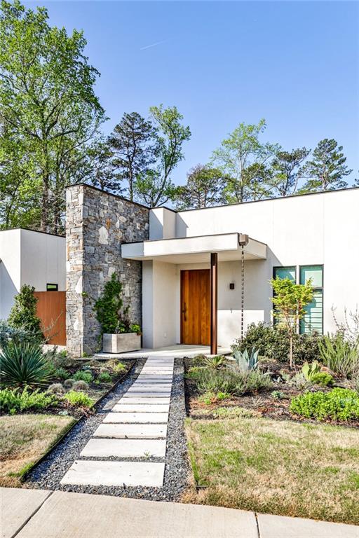 1572 Clifton Ridge