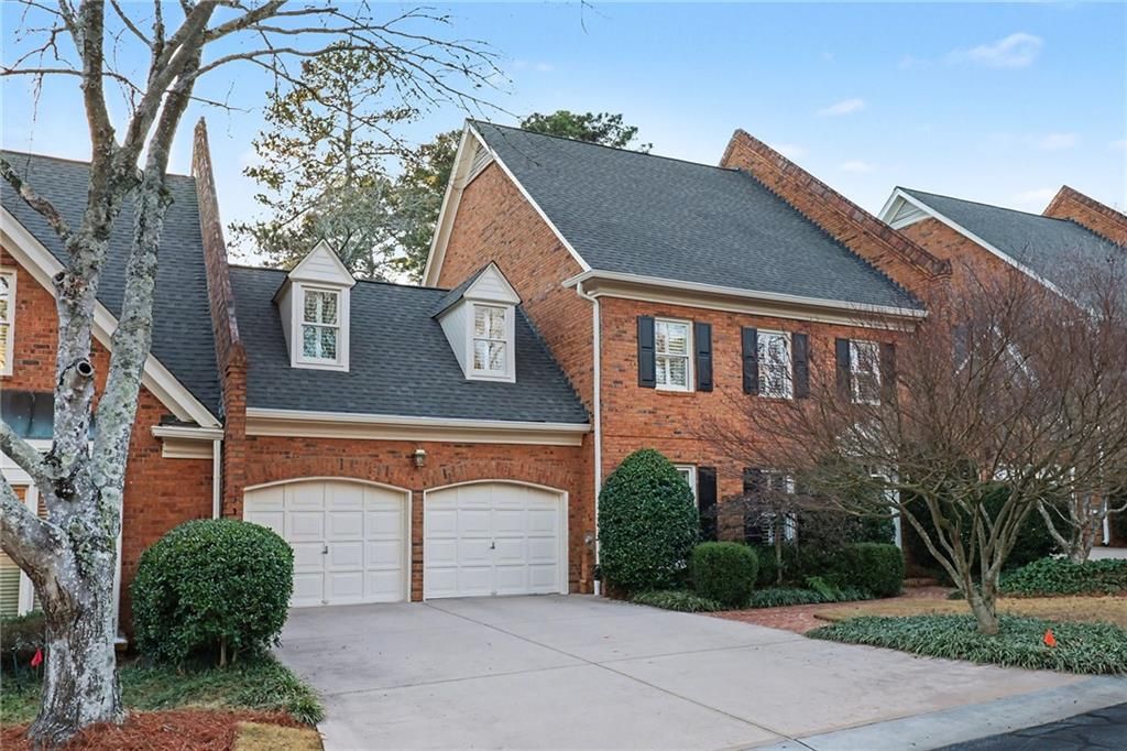 Photo of 5300 Fairfield W, Dunwoody, GA 30338 (MLS # 7704616)