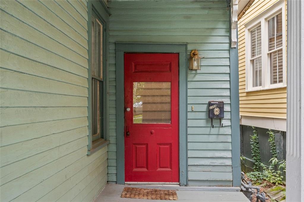235 ELIZABETH Street NE B