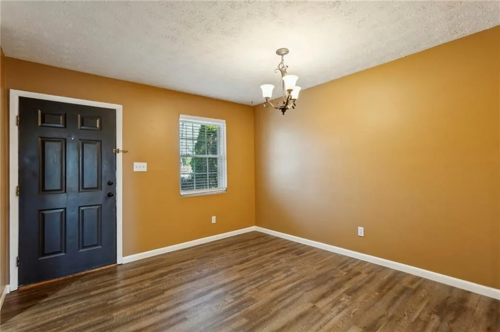 Smyrna, Georgia 30080, United States, 2 Bedrooms Bedrooms, ,2 BathroomsBathrooms,Residential,Active,12486