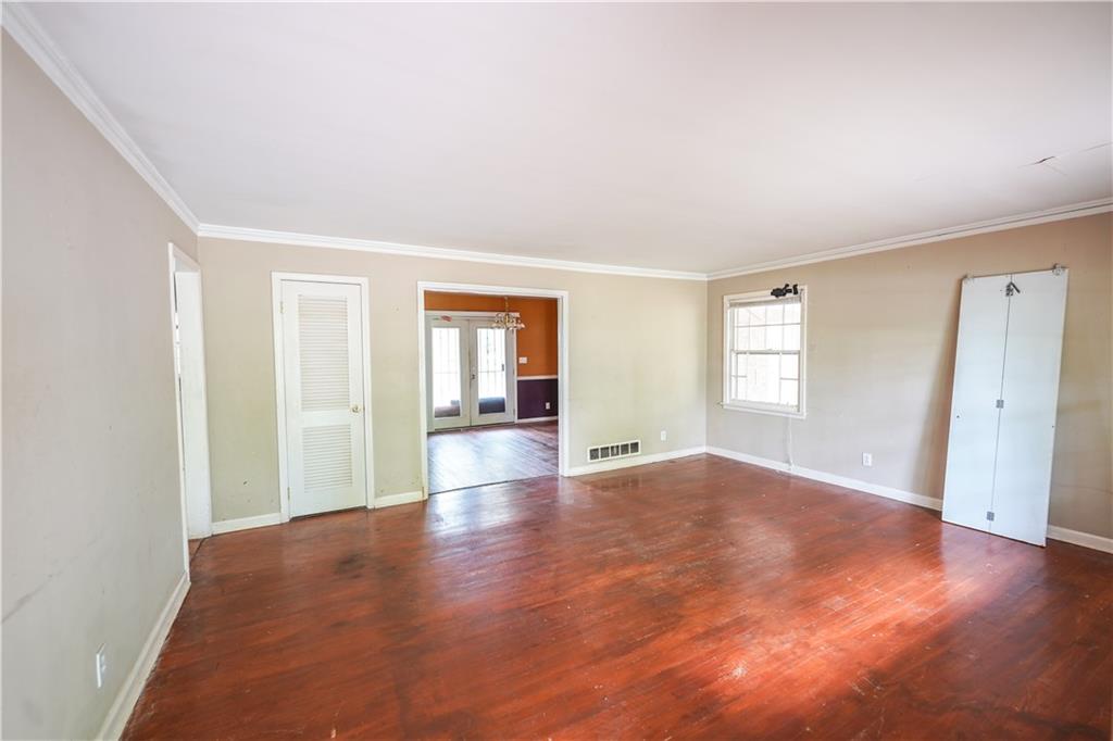 1443 Snapfinger Road, Decatur, Georgia image 9
