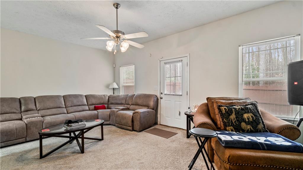 6327 Ellenwood Drive, Rex, Georgia image 7