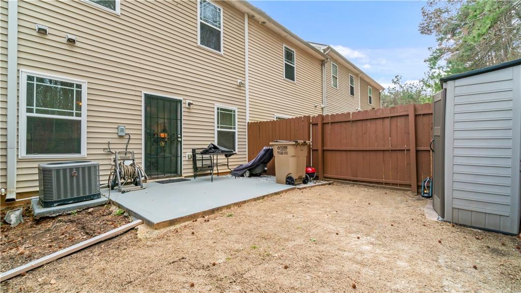 6327 Ellenwood Drive, Rex, Georgia image 16