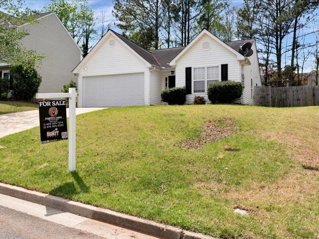 2329 Wavetree Lane, Acworth, Georgia image 3