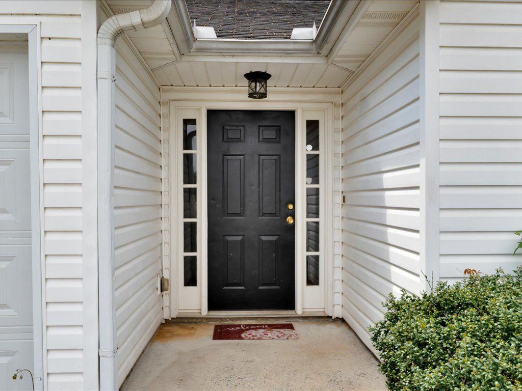 2329 Wavetree Lane, Acworth, Georgia image 5