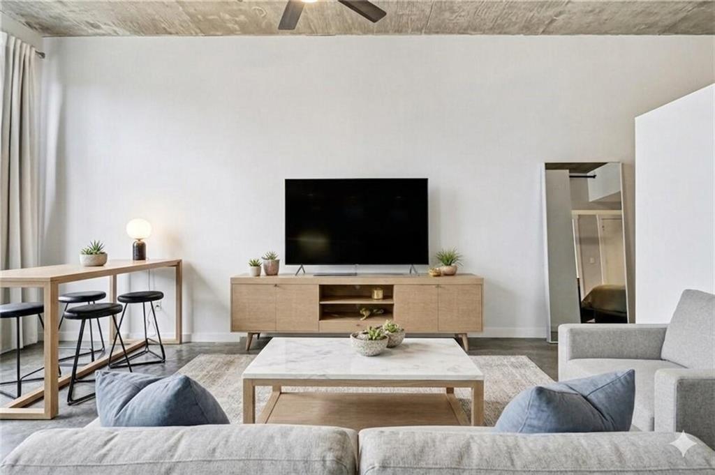 245 N Highland Avenue NE 408