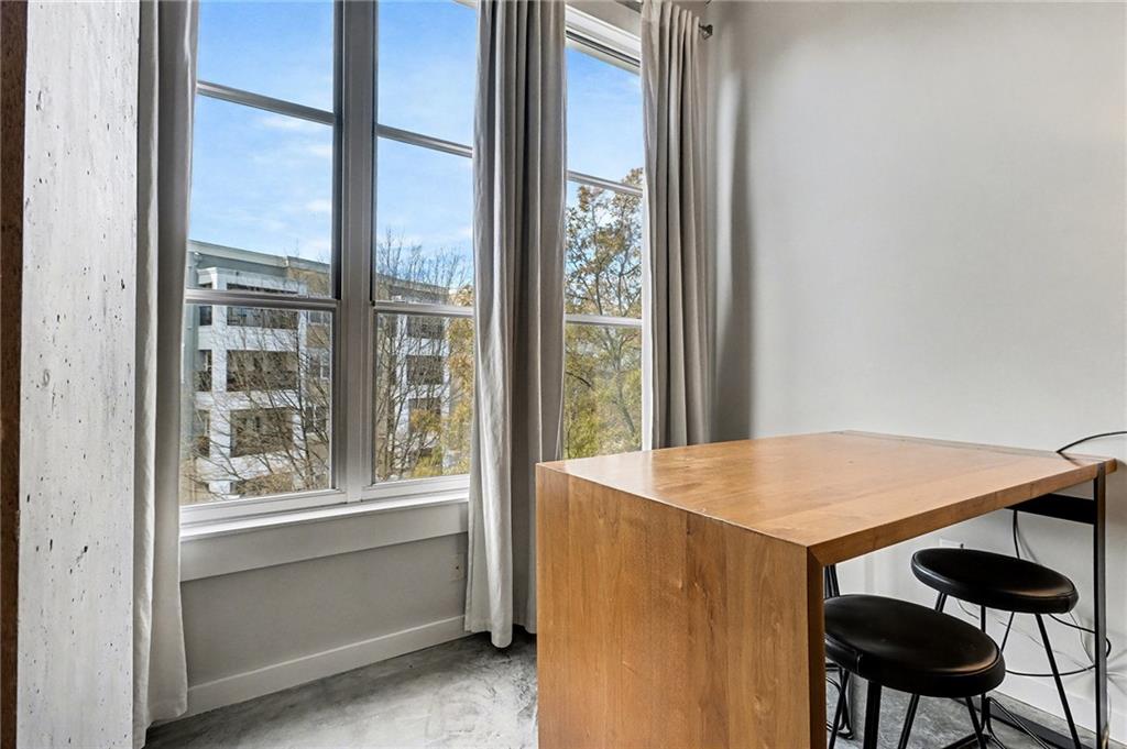 245 N Highland Avenue NE 408