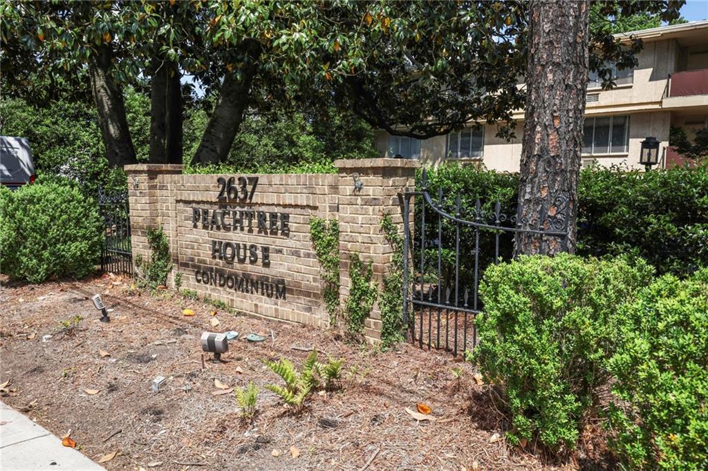 2637 Peachtree Road NE 407
