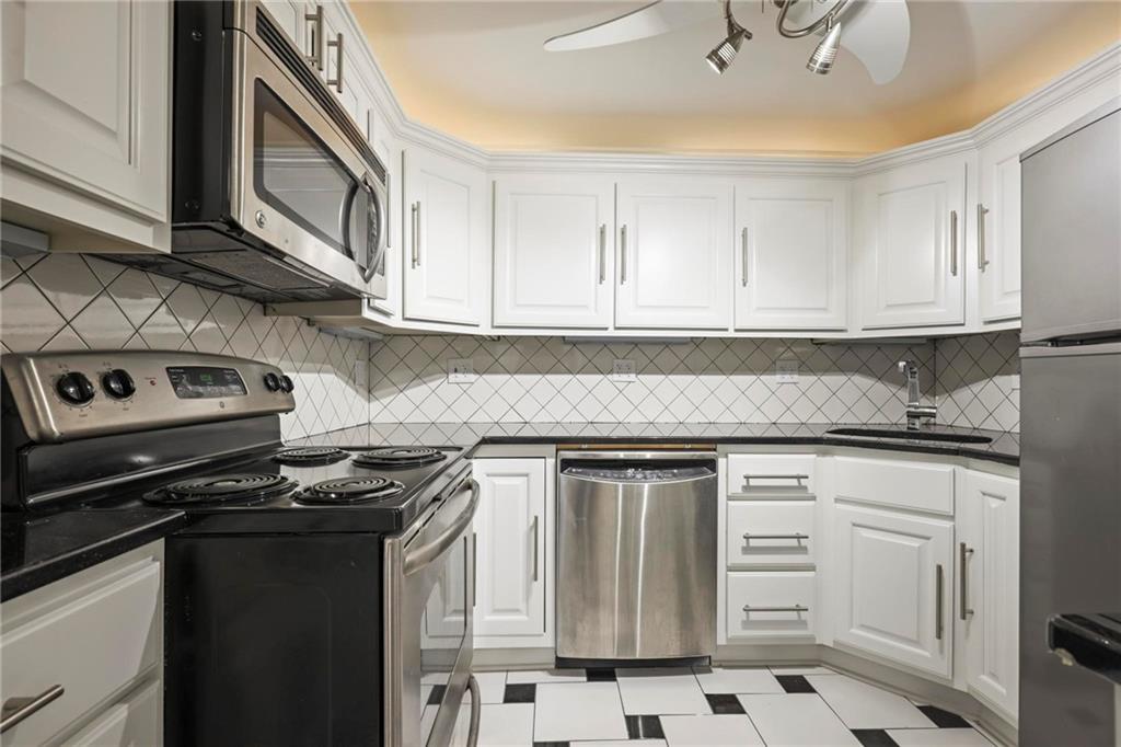 2637 Peachtree Road #407, Atlanta, Georgia image 13