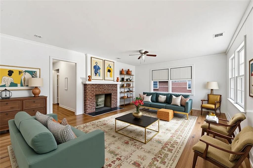 1431 NW SHARON Street NW